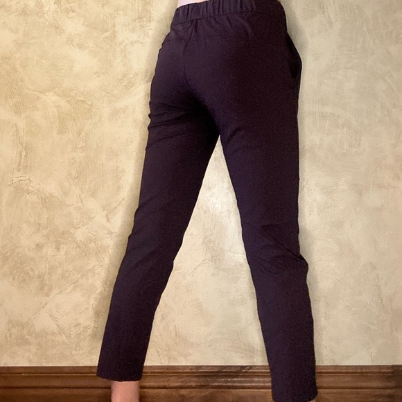 Lululemon On the Fly Pants - Picture 5 of 15